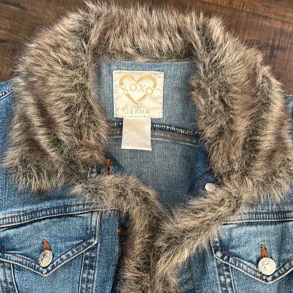 True Vintage Jean Jacket by XOXO Size M - Picture 2 of 6